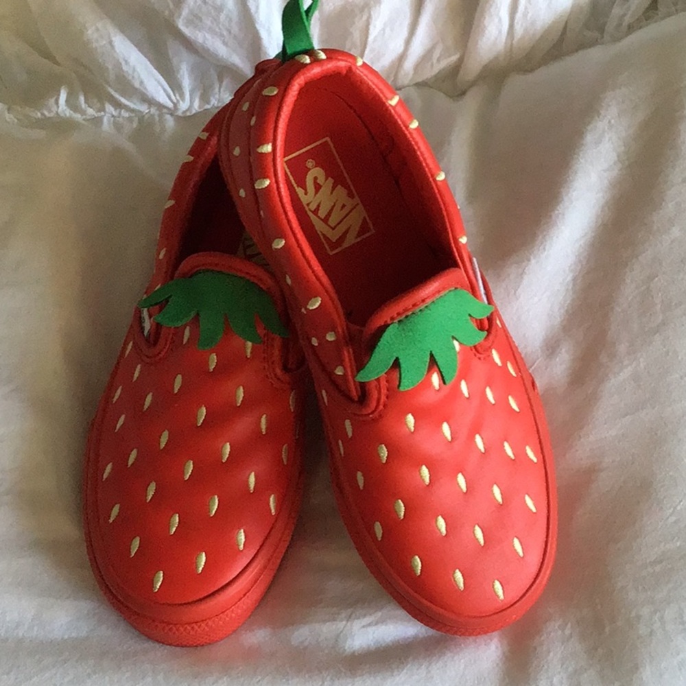 Adorable Leather Strawberry Vans- brand new! Rare